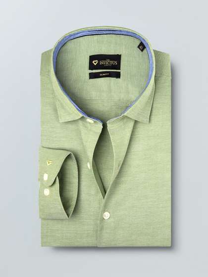 INVICTUS Men Green
                        Slim Fit Formal Shirt
