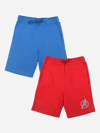 YK Marvel Boys Pack of
                      2 Solid Regular Shorts with Avengers Captain
                      America Print Detail