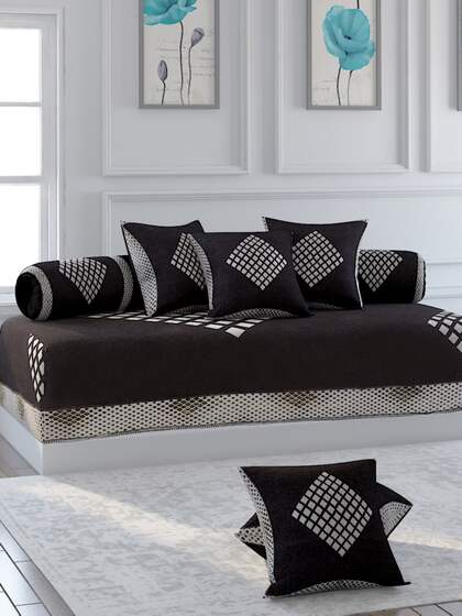 Bromwick Set of 8 Black & White Printed Single Bedsheet With Bolsters & Cushion Covers