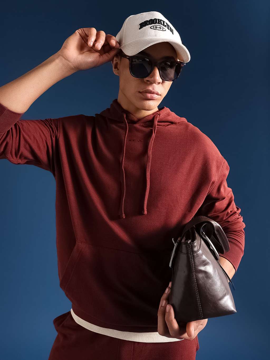 THE BEAR HOUSE Men Solid Hooded Long Sleeves Cotton Pullover Relaxed Fit Sweatshirt — image 1 of 8