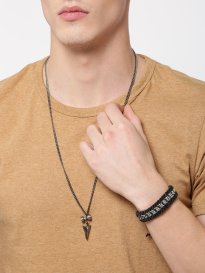 Mens necklace and bracelet top