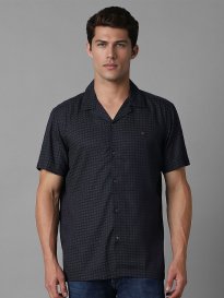 Buy Levis Redloop Men Black Regular Fit Solid Opaque Pure Linen Casual Shirt Shirts for Men 16802694 Myntra