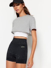 Buy HRX by Hrithik Roshan Training Women Everglade Rapid-Dry Solid