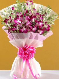 Buy fnp Purple & Blue 11 Pieces Hydrangea Mixed Fresh Flowers