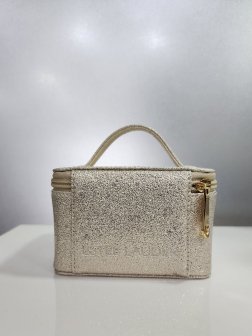 Estee lauder hotsell gold diwali clutch