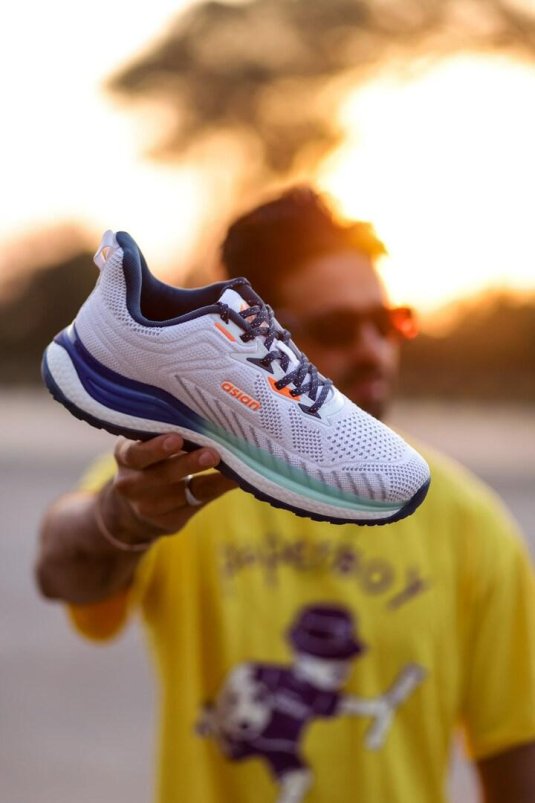 Myntra shop tennis shoes