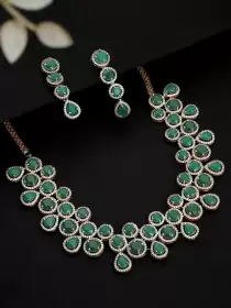 Women Gold-Plated Necklace Set