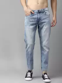 Men Carrot Fit Cropped Jeans