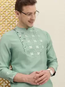 Men Embroidered Jashn Kurta
