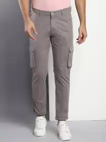 Men Tapered Fit Cargos Trousers