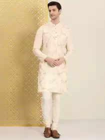 Men Embroidered Jashn Kurta