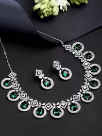 Women Studded Jewellery Set