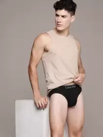 Men Solid Knitted Basic Briefs