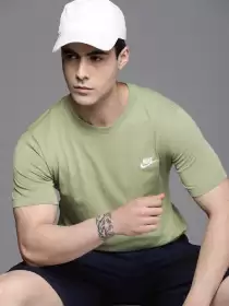 Brand Logo CLUB T-shirt