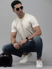 Men Regular Fit T-shirt