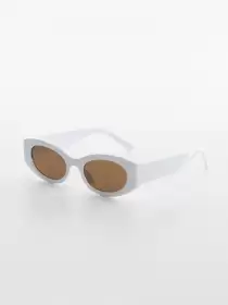Women Oval Sunglasses with UV Protected Lens