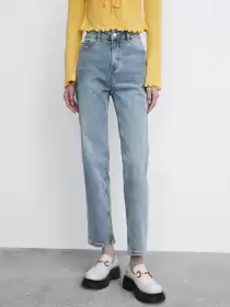 Women Tapered Fit Jeans