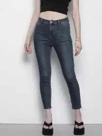 Women Skinny Fit Crop Jeans