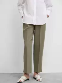 Women Carrot Pleated Trousers