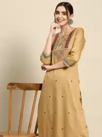 Women Yoke Design Kurta with Trousers