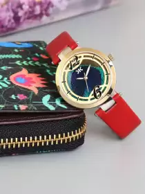 Women Leather Straps Watch