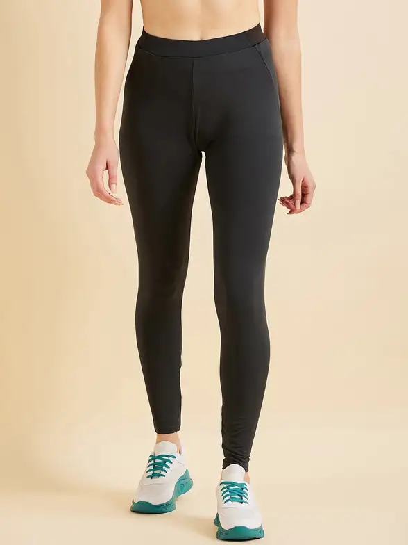 Women Mid Rise Knitted Tights image