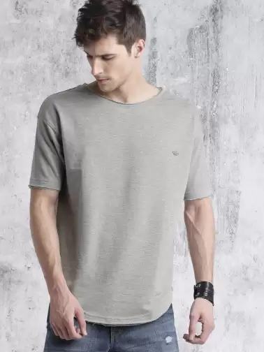 Longline T-shirt with Raw Edge - image 2