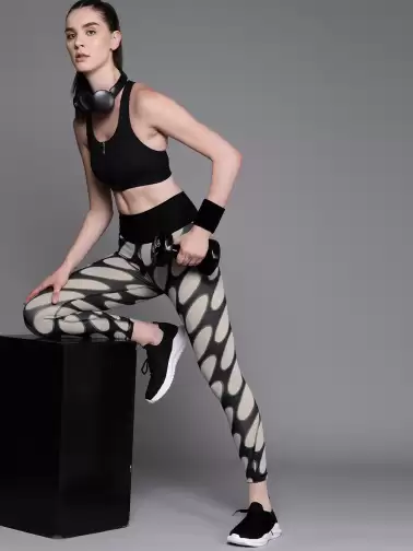 Women Training 7/8 Tights - image 2