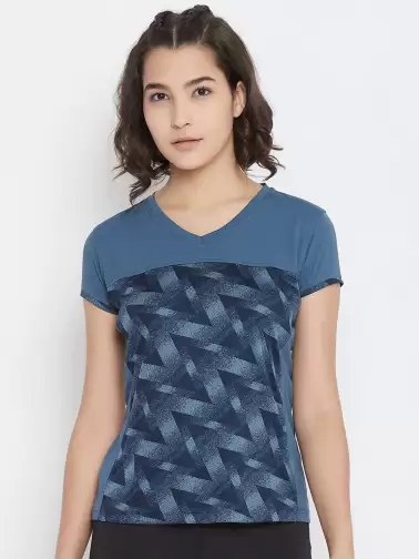 V-Neck Sports T-shirt - image 2