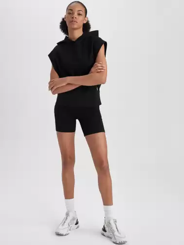Women Skinny Fit Shorts - image 2