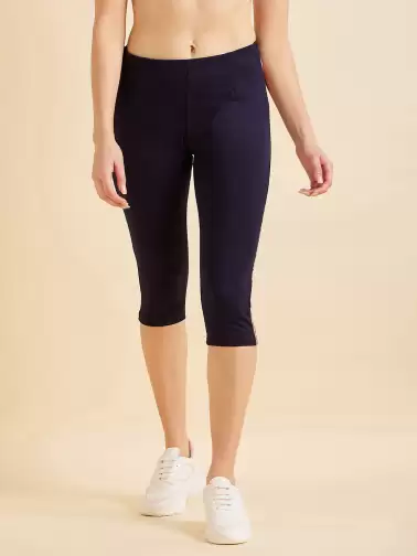 Women Mid-Rise Sports Capris - image 2