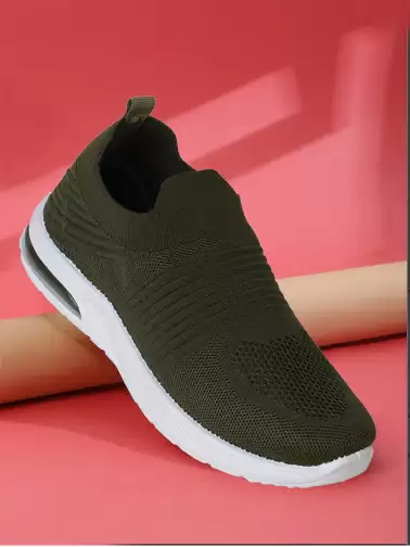 Women Flyknit Sports Shoes - image 2
