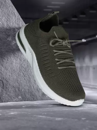 Women Flyknit Sports Shoes - image 2