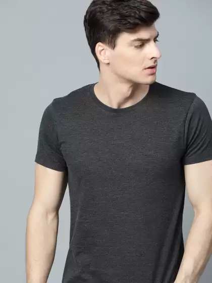 Solid Round Neck T-shirt - image 3