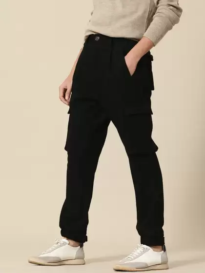 Men Liberal Fit Pleated Cargos - image 3