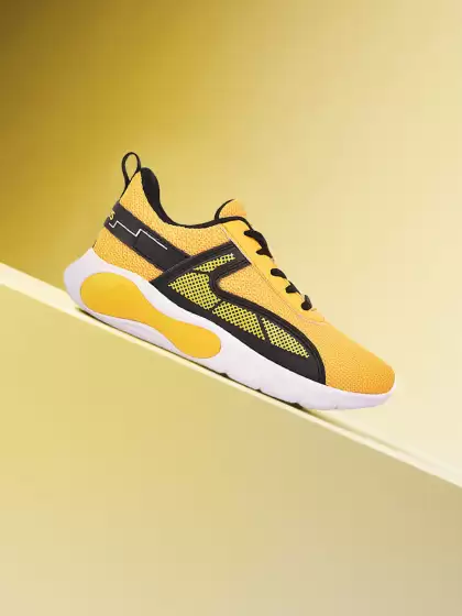 Unisex Kids Running Shoes - image 3