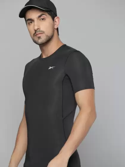 Workout Compression T-shirt - image 3