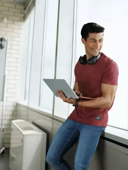 Men Solid T-shirt - image 3