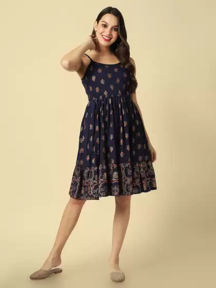 Floral Printed Gathered Dress - image 3