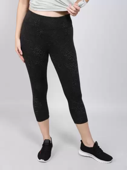Women Slim Fit Cotton Capris - image 3