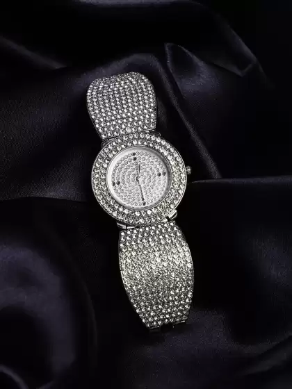 Women Analogue Watch - image 3