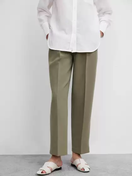 Women Carrot Pleated Trousers - image 3