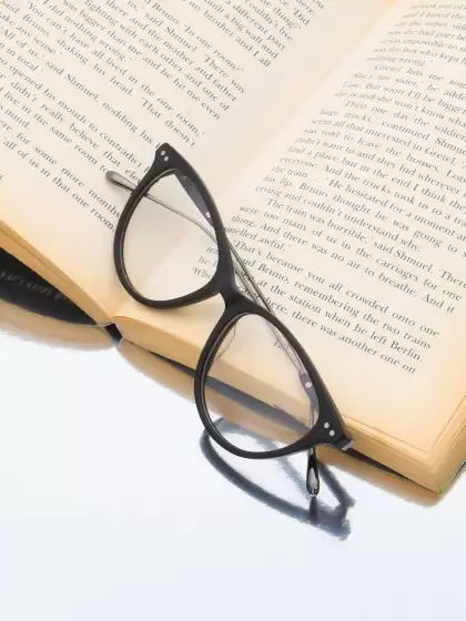 Women Full Rim Cateye Frames - image 3