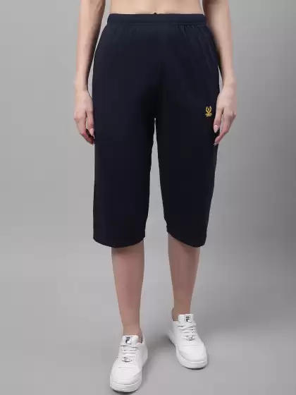 Women Solid Cotton Capris - image 3