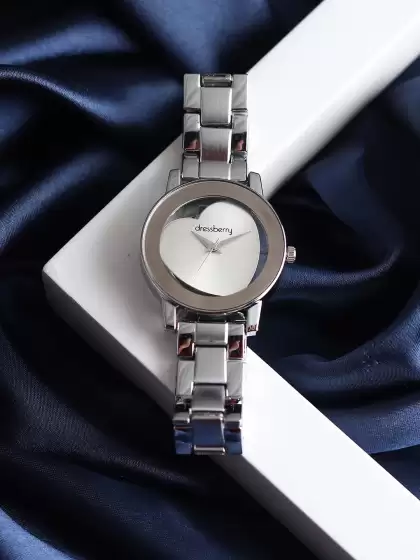Women Analogue Watch - image 3