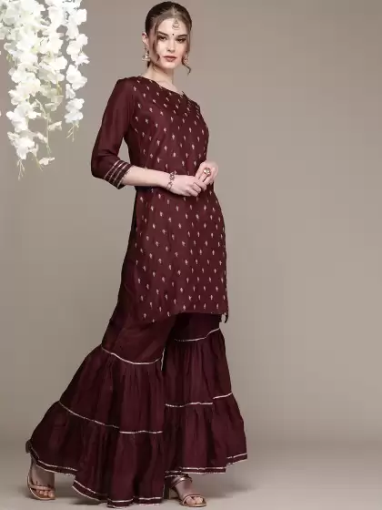 Women Embroidered Kurta with Sharara - image 3