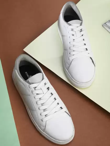 Women Lightweight Sneakers - image 3