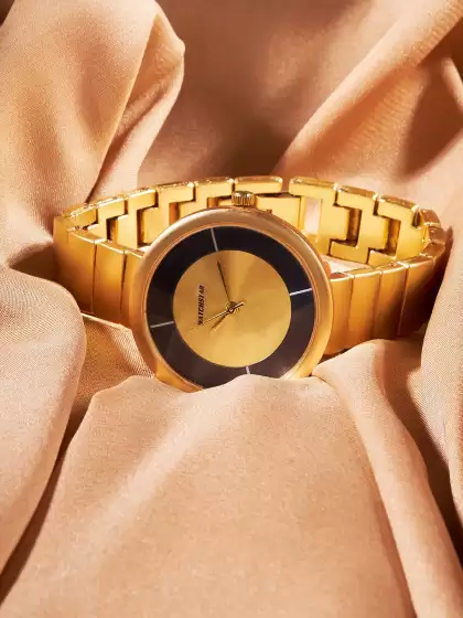 Women Stainless Steel Straps Watch - image 3