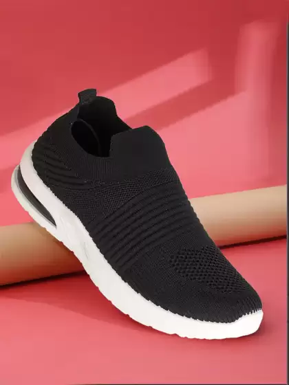 Women Flyknit Sports Shoes - image 3