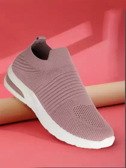 Women Flyknit Sports Shoes - image 3